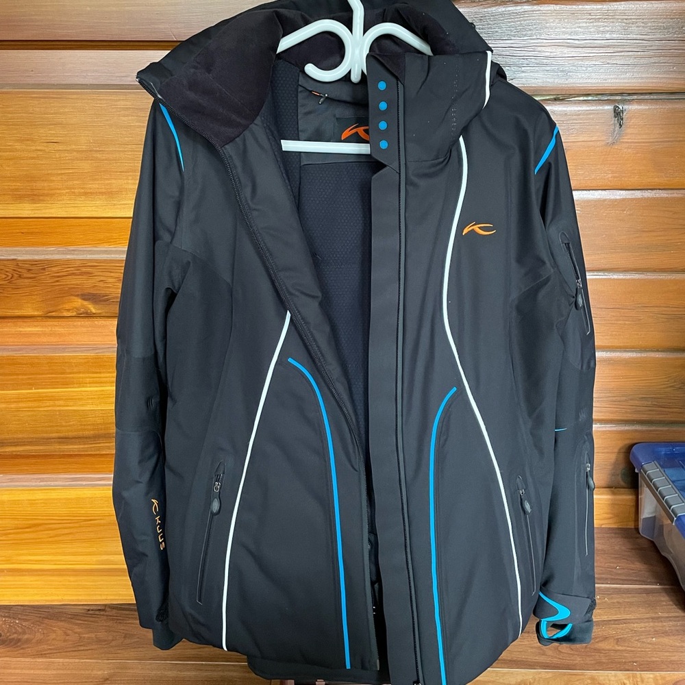 KJUS WOMENS SKI JACKET